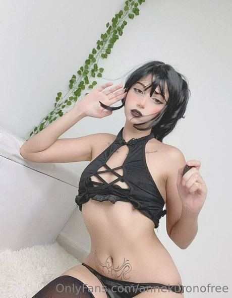 annekuronofree sexy star photos