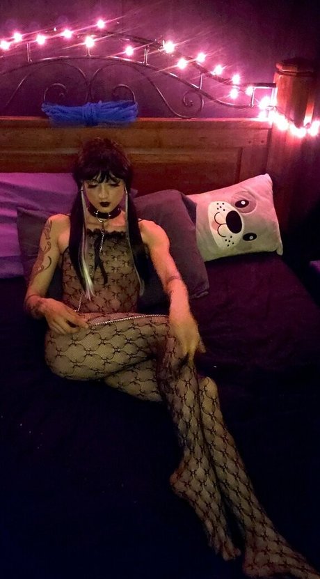 nekogoth23 naked pornstar image