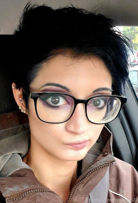 nekogoth23 model sexy photos