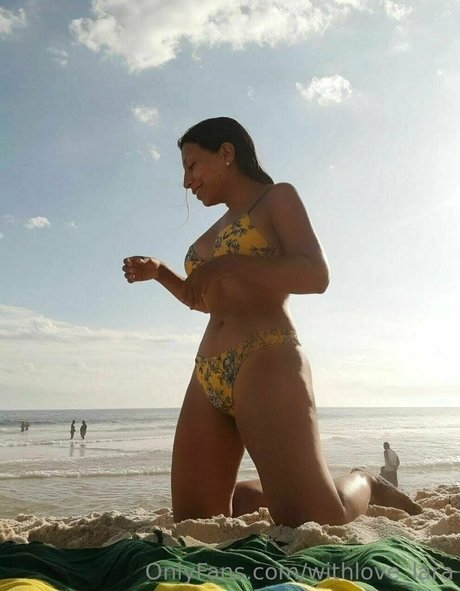 withlove lara profile pic