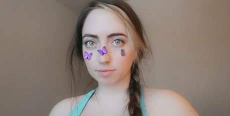 caroliiiiine actress image