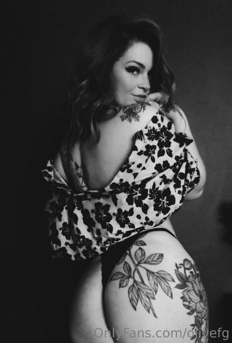 olivefg model sexy img