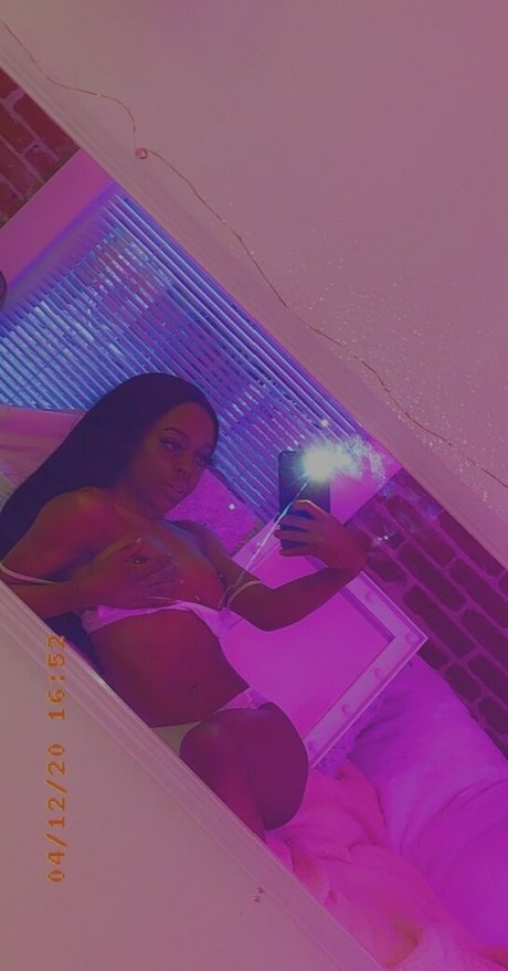 brittxolondon pornstar erotic picture