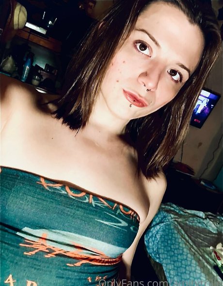 amythrill naked model photos