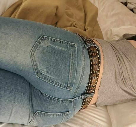 amythrill pornstar nudes image