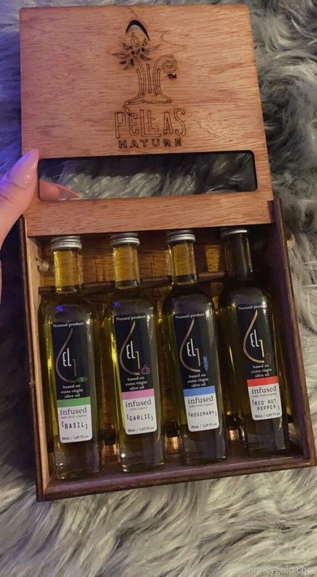 honeygold hot pornstar galleries