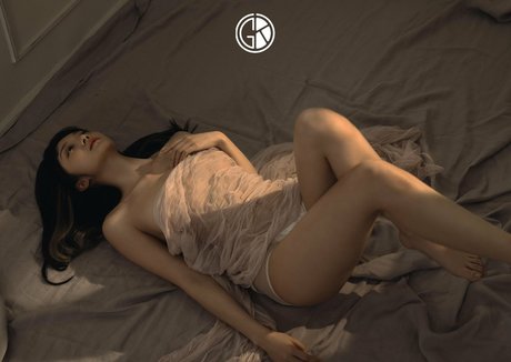 aooomi model sexy galleries