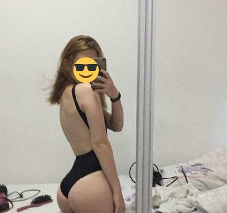 gbrllareis nudes pornstar gallery