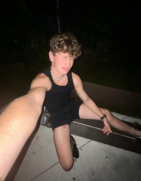 connor4woods exclusive star photo