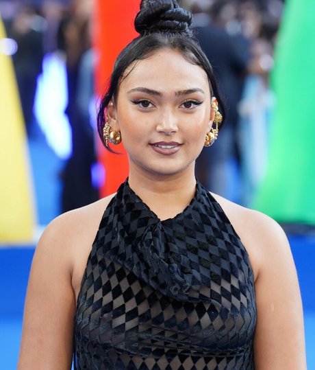 Joy Crookes nudes pornstar pics