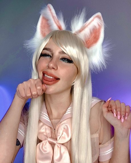 lorawolfy pornstar xxx img