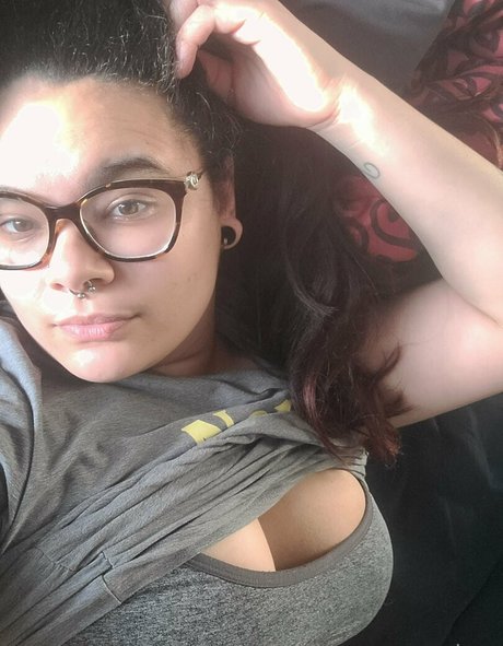 lucysemporium pornstar beautiful archive