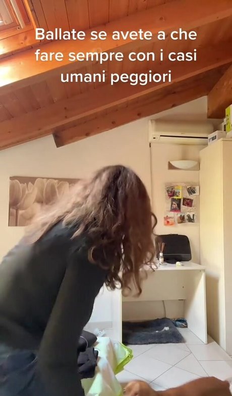 lips onlyfans sexy nude img