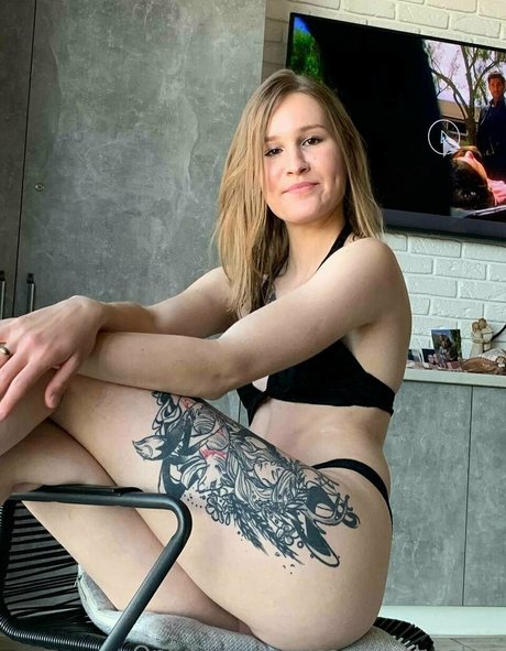 sandy cheek s hot actress picture