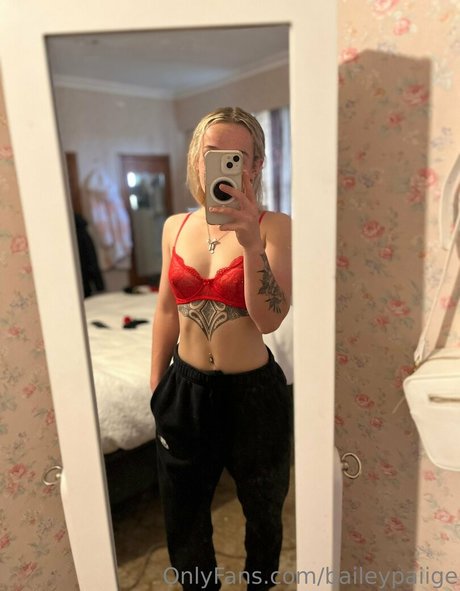 baileypaiige nudes star image