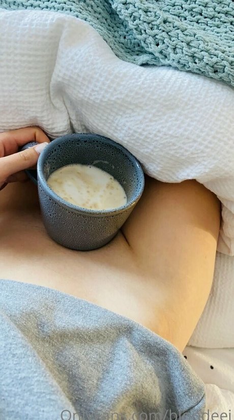 blondeej art star galleries