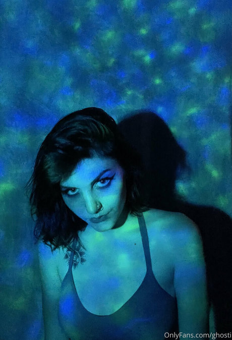 ghosti model top archive