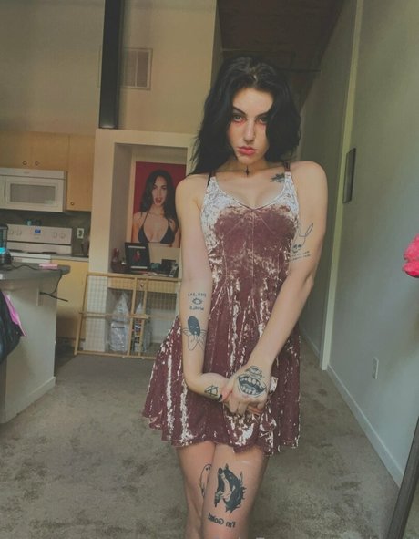 ghosti sexy actress picture