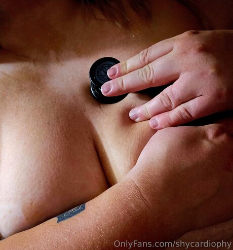 Shycardiophy beautiful actress picture