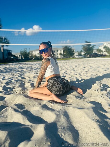 Littlelyssy model top photo