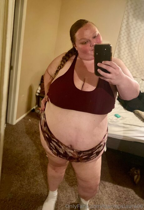 Lusciouslaura00 naked star photo