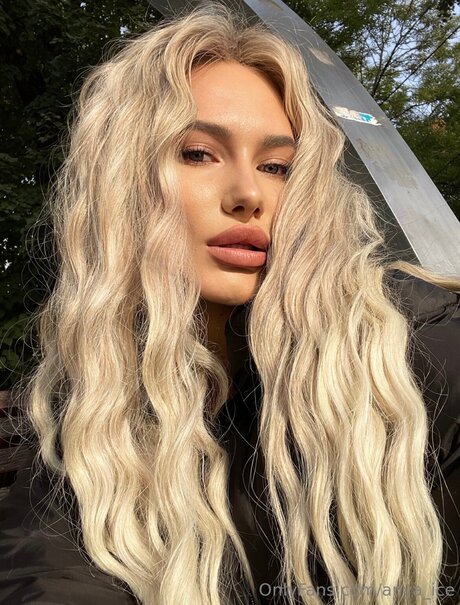 Anya Ice high quality pornstar photo