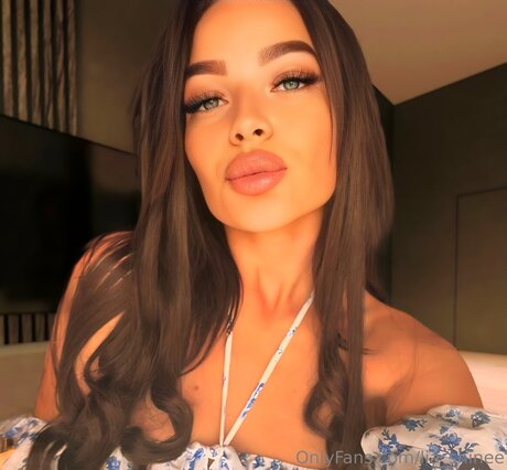 Shine Lia model nudes pictures