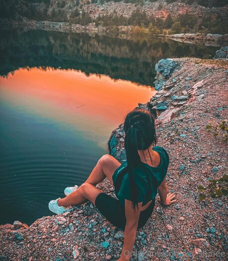 Shine Lia hot model galleries