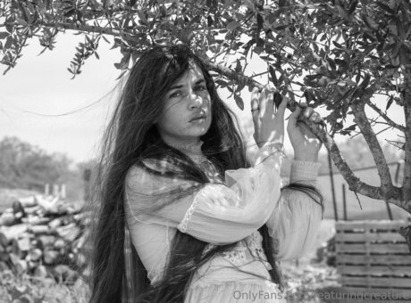 Featuringcreature star nudes photo