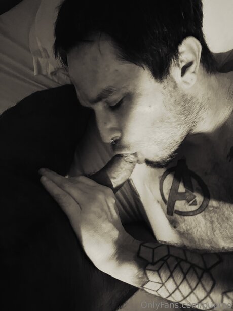 Pupryo nudes star pic