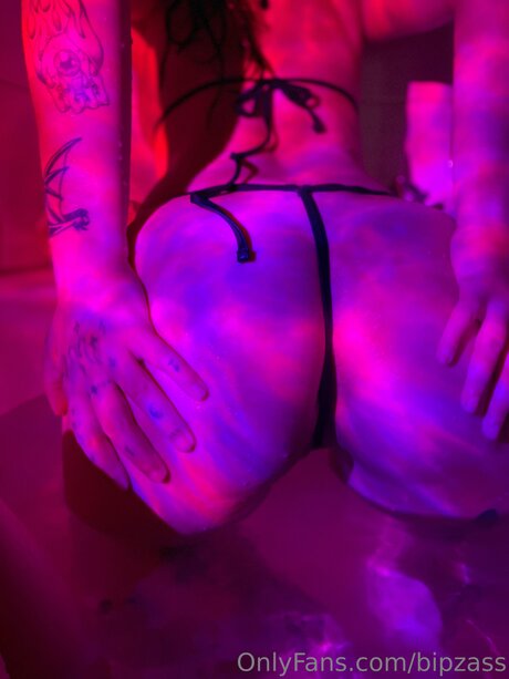 Bipzass nudes star image