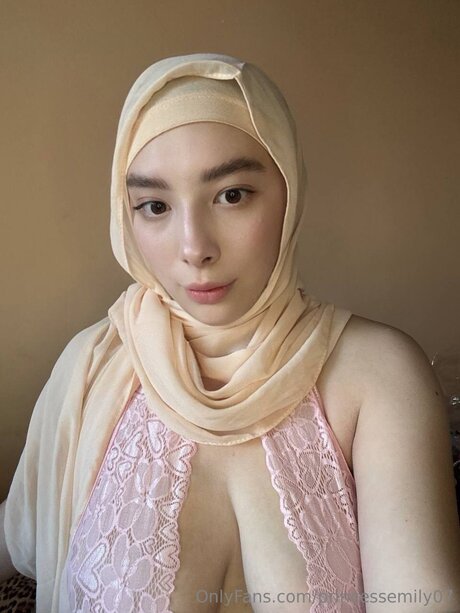 Princessemily07 xxx actress pic