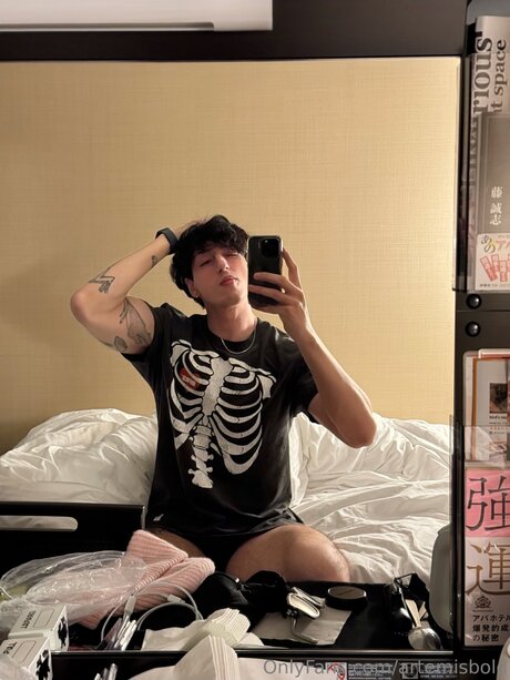 Artemisbold pornstar nude picture