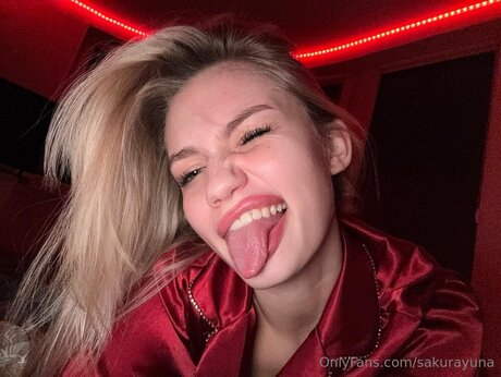 Sakurayuna pretty model pictures