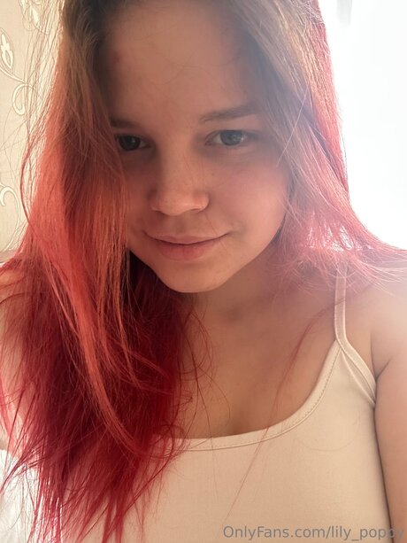 Lily Poppy nude actress image