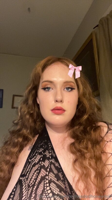 Redheadedhoneydoll naked actress gallery