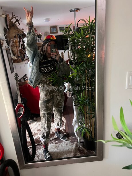 Sarahmoonsg nude actress galleries