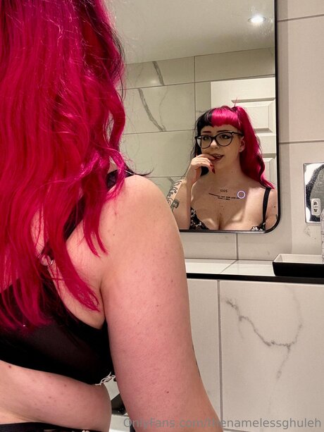 Thenamelessghuleh naked pornstar picture