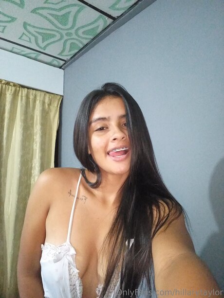 Hillarytaylor star porn image