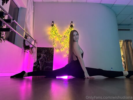 Wishudiana nude star archive