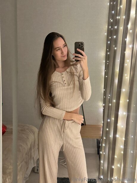 Wishudiana pornstar adult photo