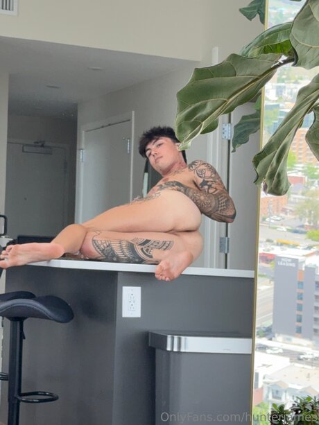 Hunterjames adult model pictures