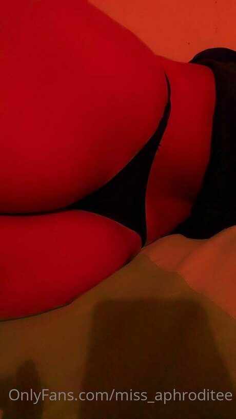 Miss Aphroditee erotic model images