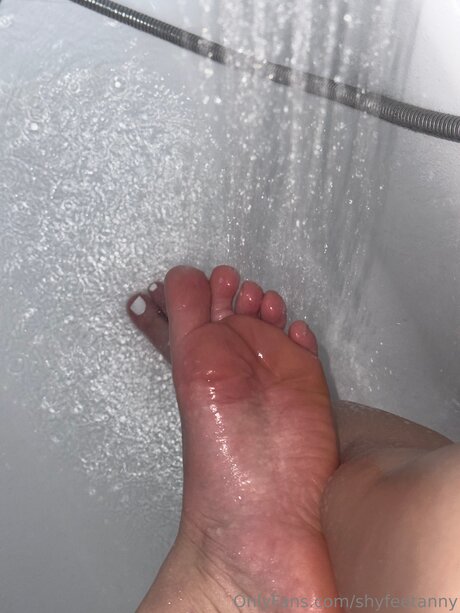 Shyfeetanny star sexy pic