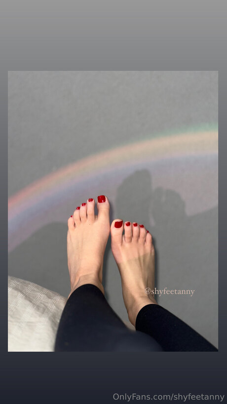 Shyfeetanny nice star photo