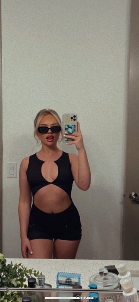 Xo Ellie nice actress galleries