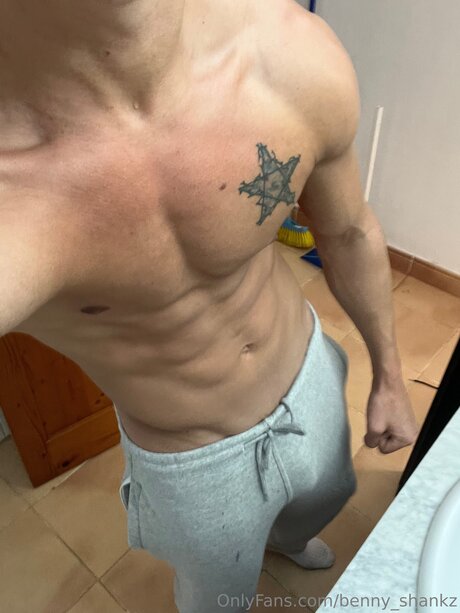 Benny Shankz porn model pictures