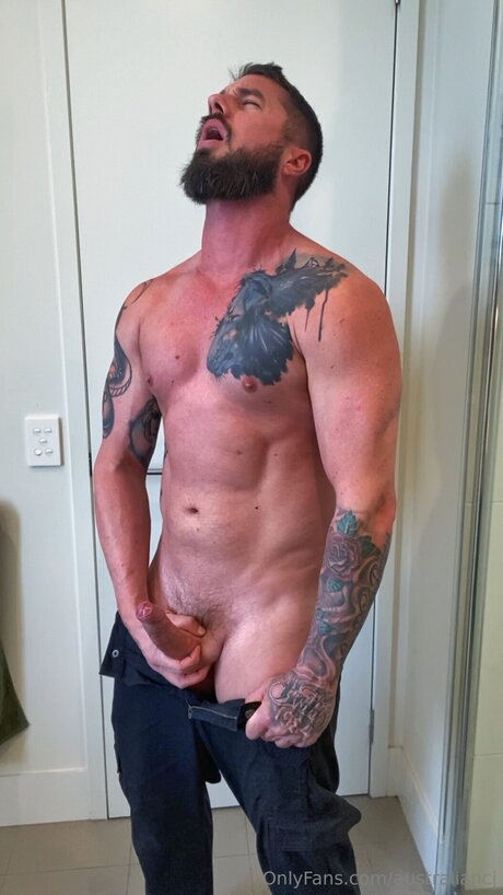 Australiancj pretty model pic