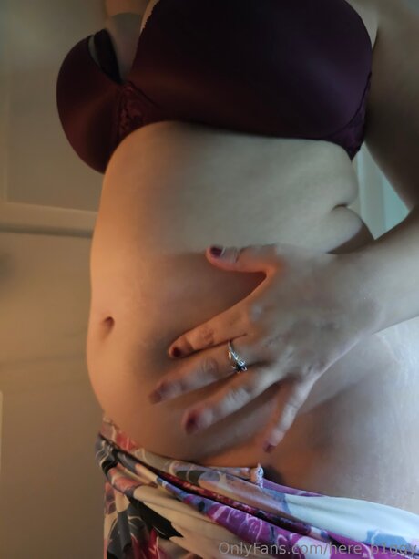 Here P1ggy star porn pic