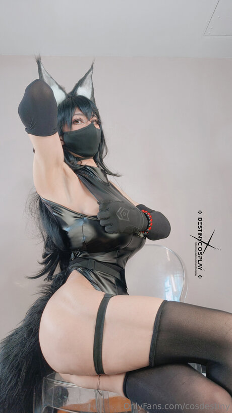 Cosdestiny model adult photo